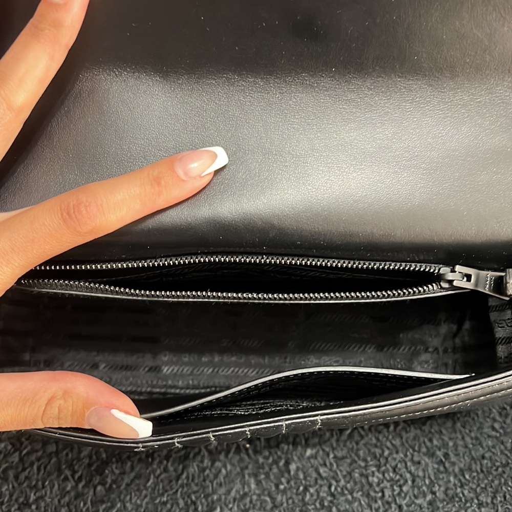 Prada crossbody bag purse 1BD108 - Picture 4 of 4